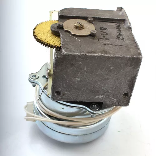 Редуктор Б-13.673.11 с электродвигателем ДСМ-0,2П фото 4